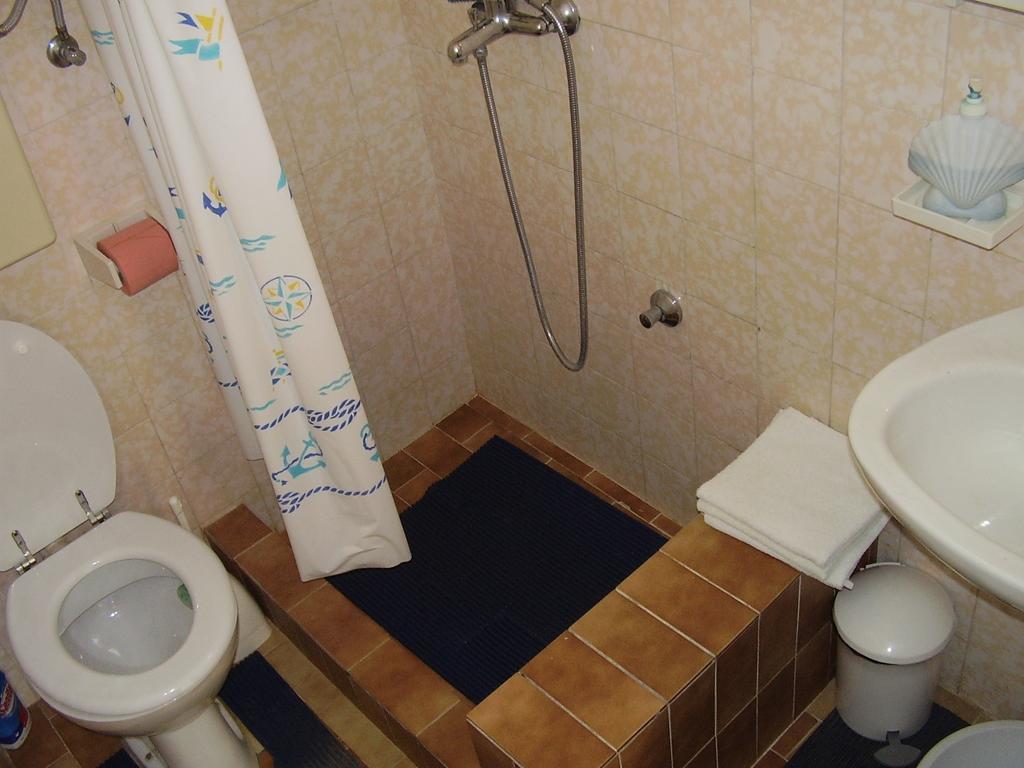 אומיס Petar Apartment חדר תמונה